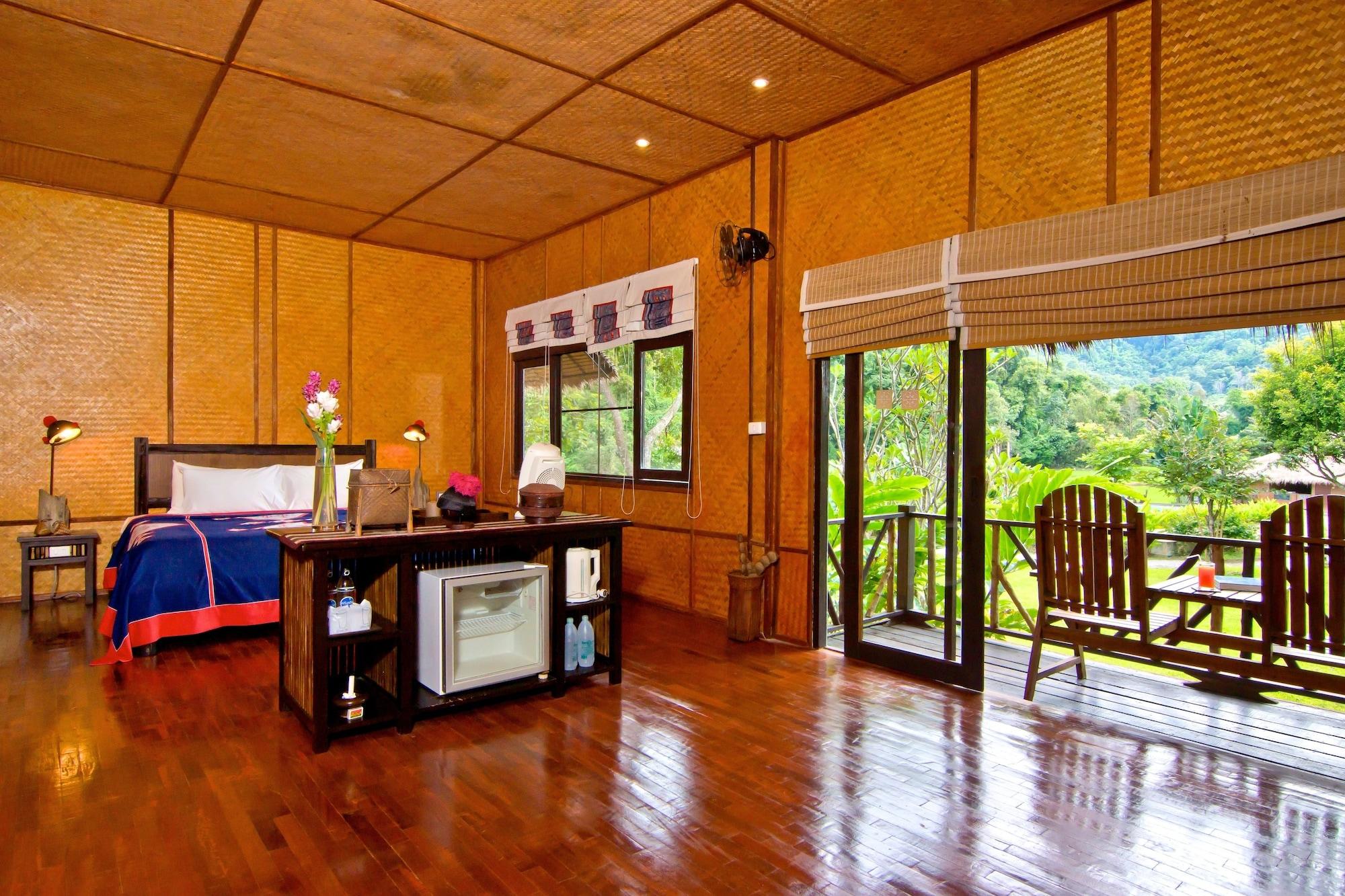 Hmong Hilltribe Lodge Mae Rim Exterior photo