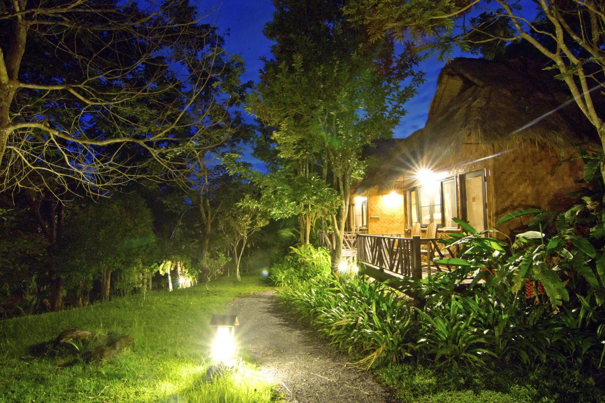Hmong Hilltribe Lodge Mae Rim Exterior photo